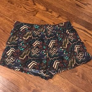 Rubbish Tribal Shorts 🔹